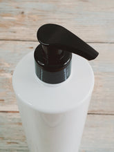 Load image into Gallery viewer, 500ml White &quot;Mrs Hinch&quot; Style Plastic Bottles with 24mm 410 Black Lotion Pump