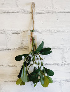 Flowers and Foliage - Artificial Mistletoe Bunch (20cm long)