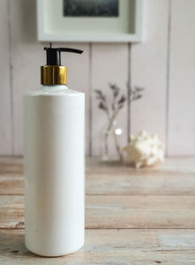 500ml White "Mrs Hinch" Style Plastic Bottles with 24mm 410 Gold/Black Lotion Pump